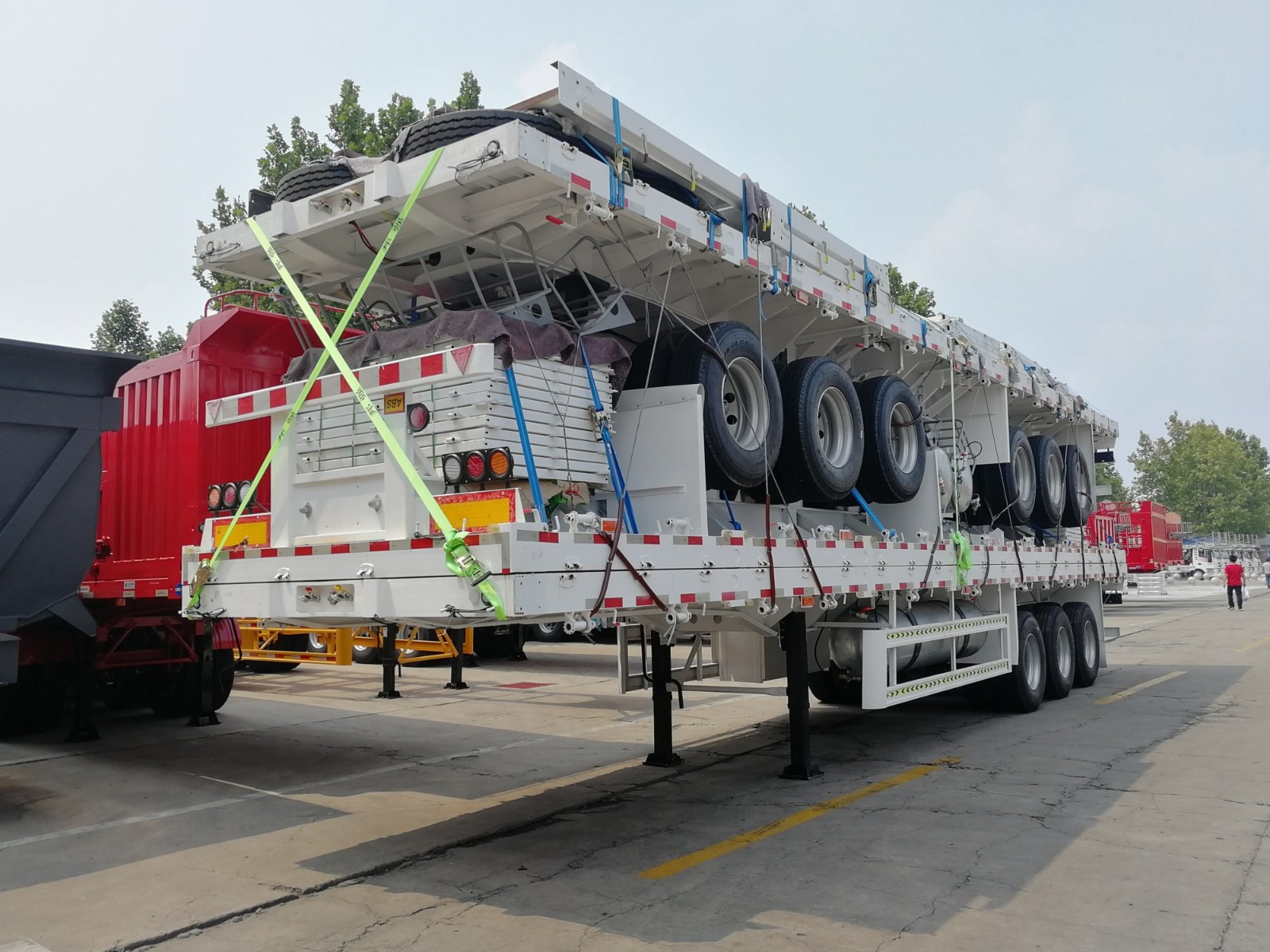 3axle- 40ft – Flatbed semi trailer