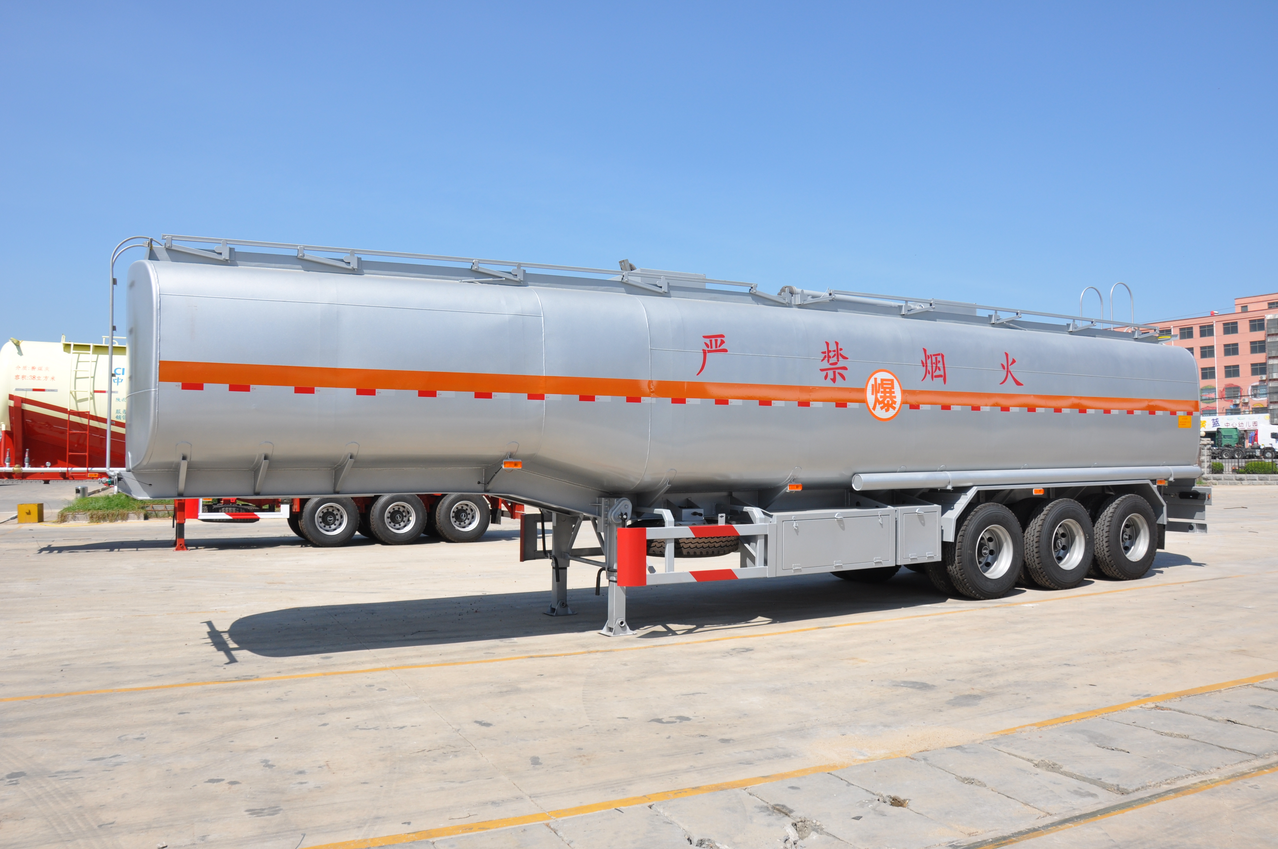 fuel tank trailer