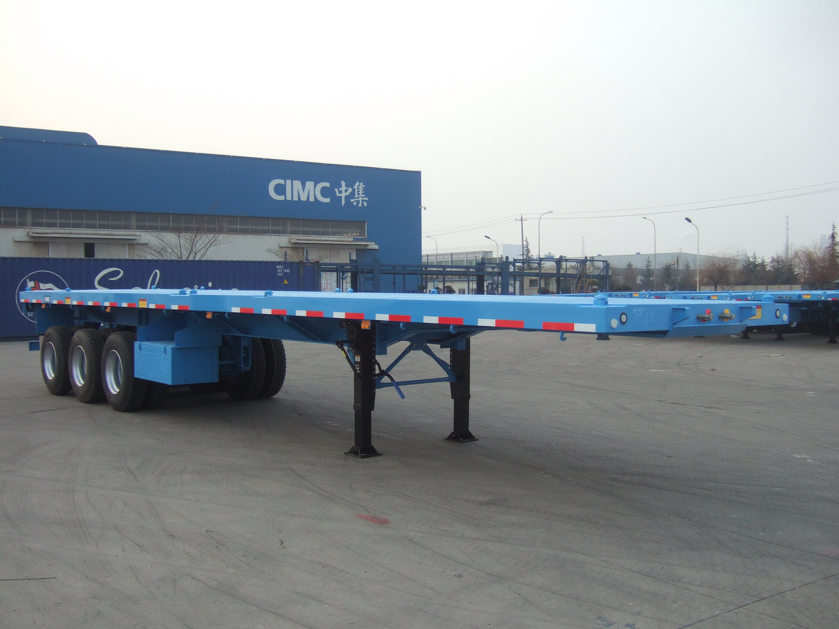 flatbed trailer