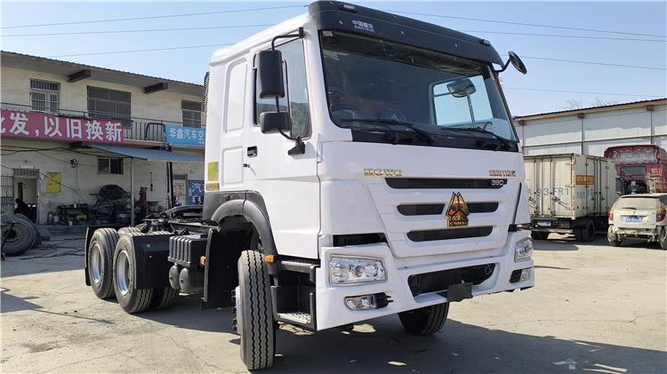 Old Howo 380HP Truck Tractor for Sale In Tanzania