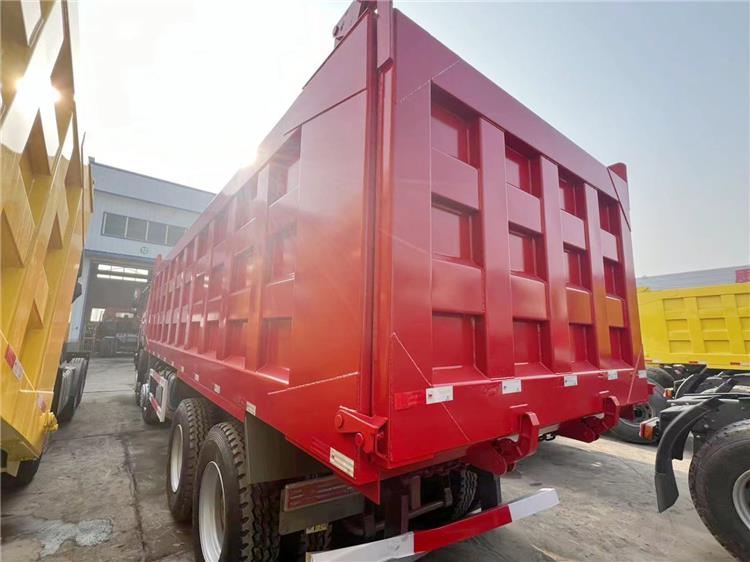 Used Howo Dump Truck 8x4 for Sale In Mali