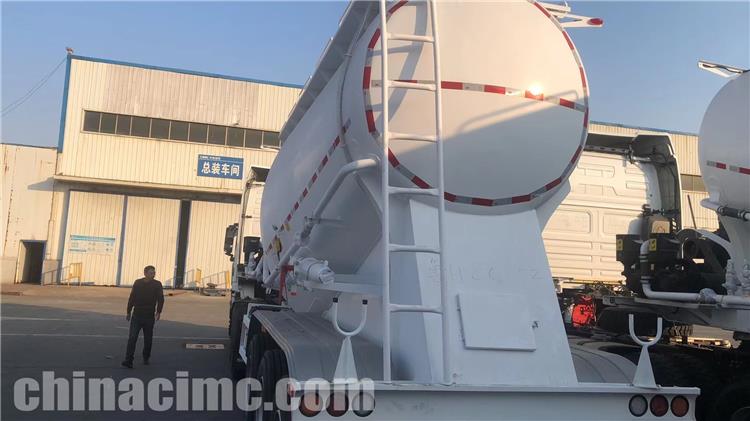CIMC 35CBM Pneumatic Cement Trailer for Sale In Dominican