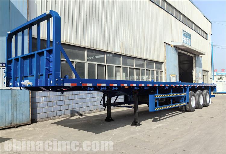 Tri Axle Trailer with Front Wall for Sale In Dar es Saddam, Tanzania