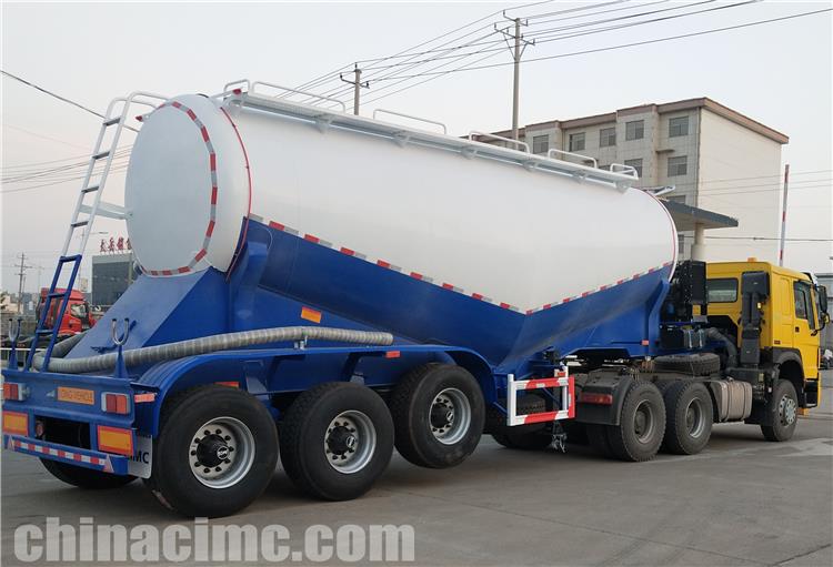 CIMC Dry Bulk Cement Tanker Trailer for Sale In Dominican