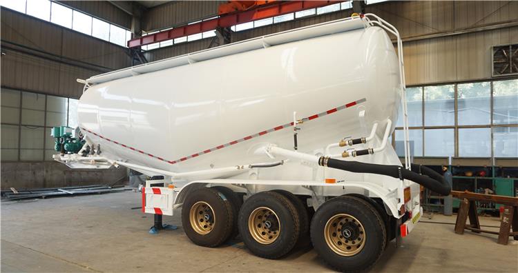 CIMC 3 Axle Lime Tanker Trailer for Sale in Uruguay 