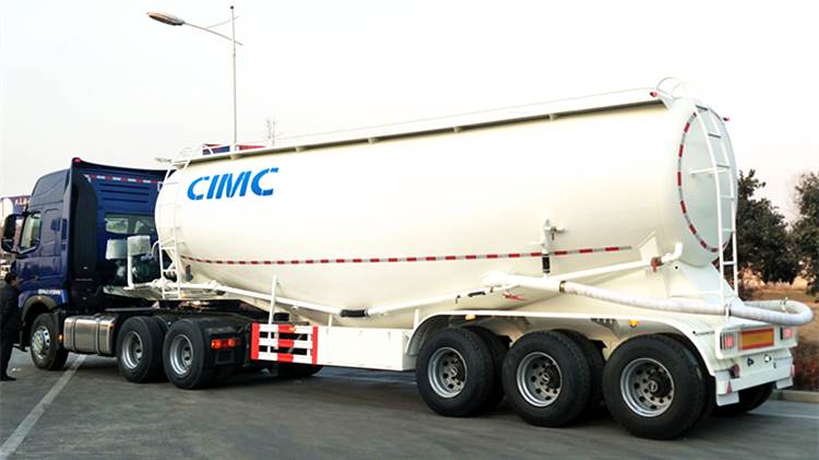 Tri Axle Dry Bulk Tanker Trailer for Sale in Mozambique