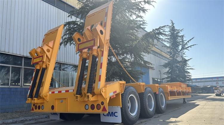 CIMC 60 Ton Low Bed Trailer Price for Sale In Nigeria Lagos