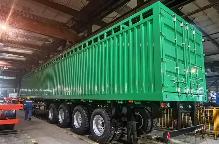 CIMC 4 Axle Fence Cargo Trailer with Bogie Suspension for Sale In Senegal