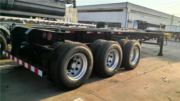 CIMC 3 Axle Extendable Container Chassis Trailer for Sale In Guam
