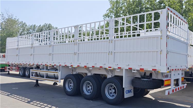 Tri Axle Fence Cargo Stake Trailer for Sale In Senegal