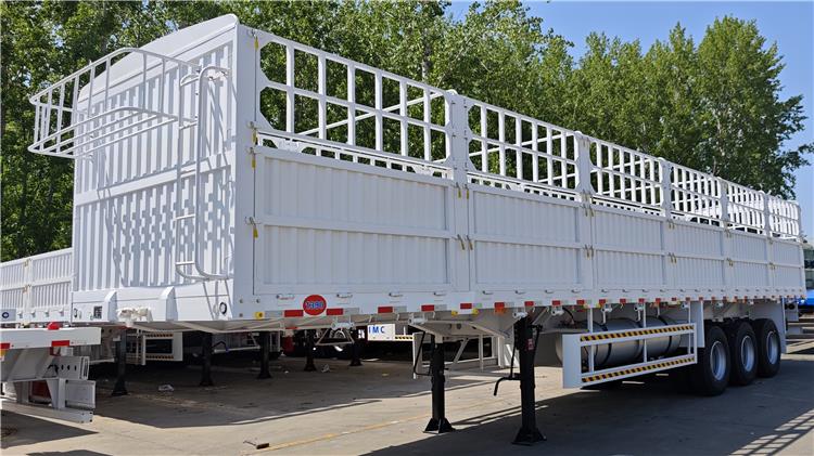 Tri Axle Fence Cargo Stake Trailer for Sale In Senegal
