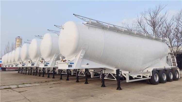 CIMC 4 Axle Cement Bulker Tanker Trailer for Sale In Dominican