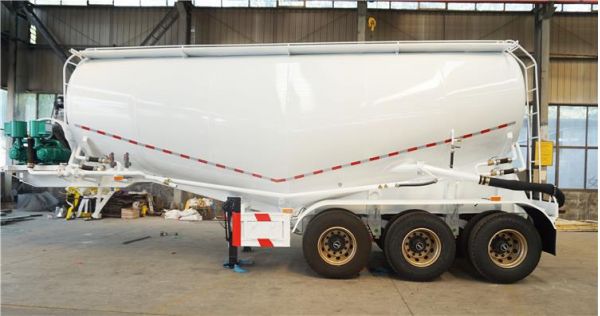 CIMC Lime tanker trailer for sale in Uruguay 