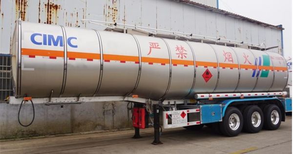 CIMC Tri Axle Diesel Tanker Trailer for Sale with Capacity 42000 Liters - New and Used