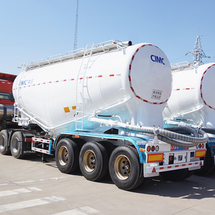 Tri Pneumatic Tanker Trailer for Sale